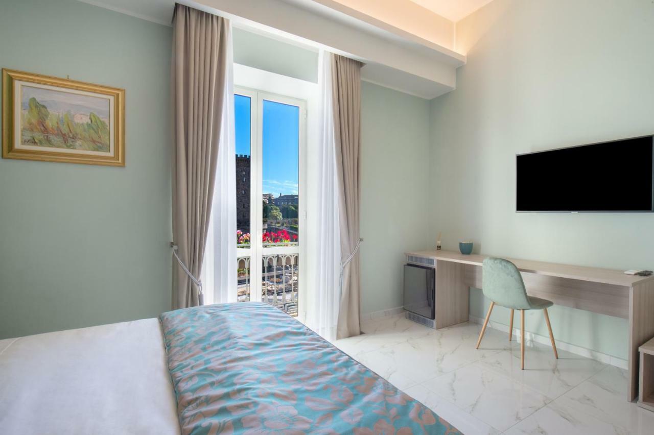 Main - Municipio Bed & Breakfast Наполи Екстериор снимка