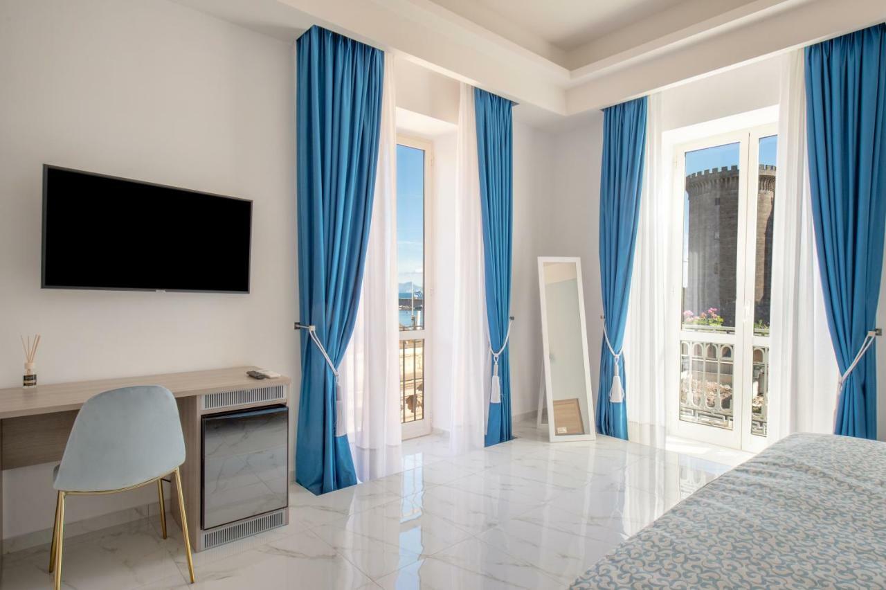 Main - Municipio Bed & Breakfast Наполи Екстериор снимка
